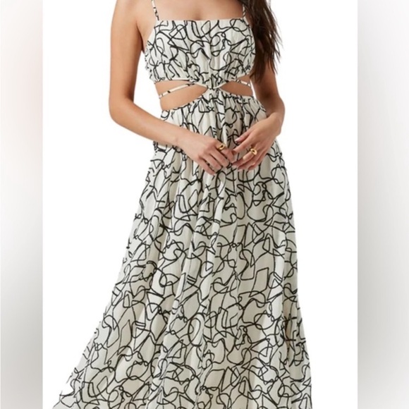 Astr Dresses & Skirts - Astr Black and White Maxi Dress